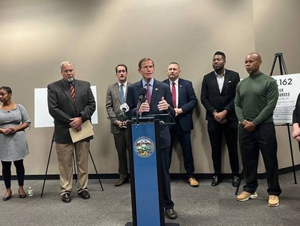Blumenthal and U.S. Representative Jim Himes (D-CT) announced two federal grants for Career Resources, Inc. (CRI), a workforce development non-profit that supports Connecticut’s returning citizens. 